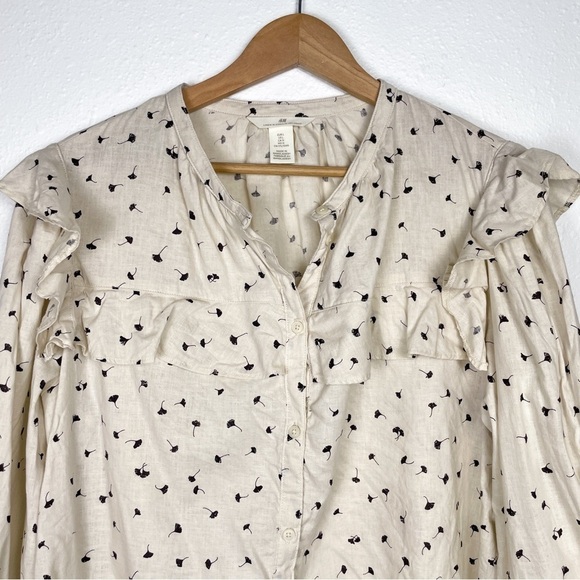 H&M Flounce-Trimmed Tan and Navy Floral Button Up Linen-blend Blouse Sz: L - Picture 6 of 9